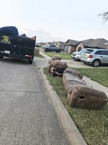 Couch pickup at the curb