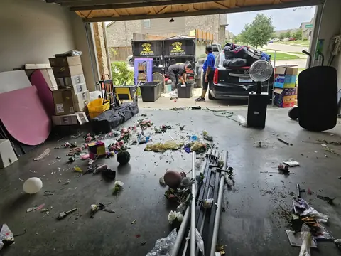 Garage cleanout in Mansfield